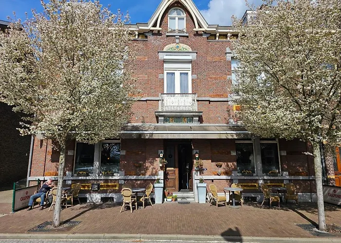 Hotel Le Bonheur