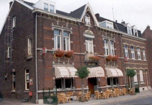 Hotel Le Bonheur 2*