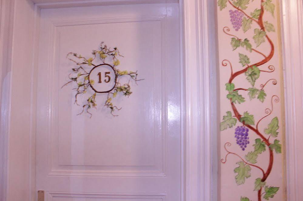 Le Bonheur