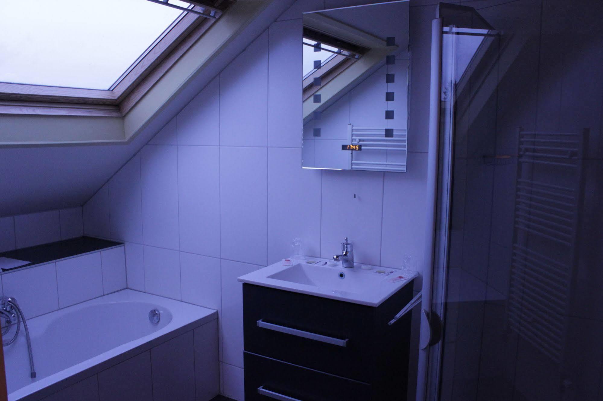 Hotel Le Bonheur 2*
